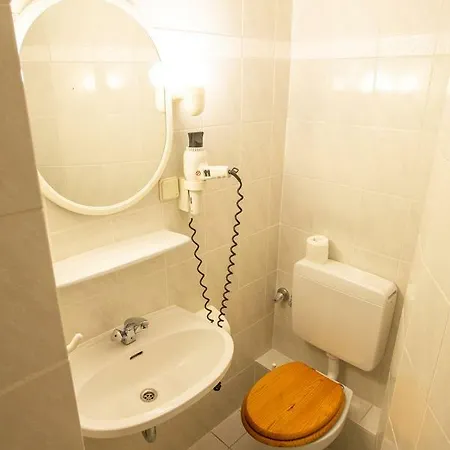 Hotel Zum Jean Bonnet *